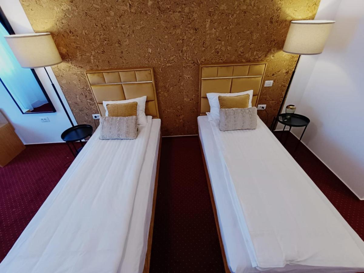 오토페니 Bucharest Airport Accomodation 아파트 호텔 외부 사진