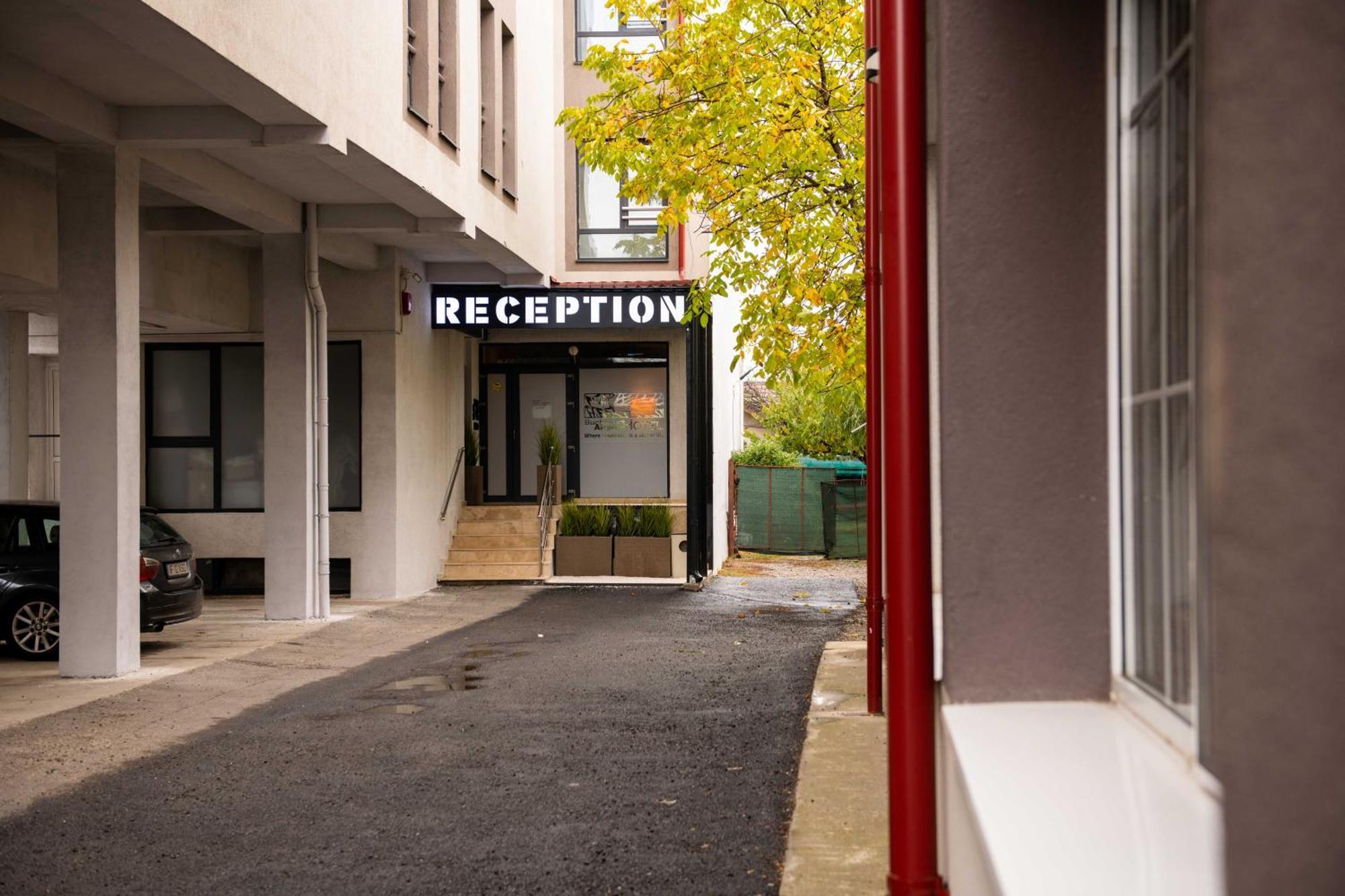 오토페니 Bucharest Airport Accomodation 아파트 호텔 외부 사진