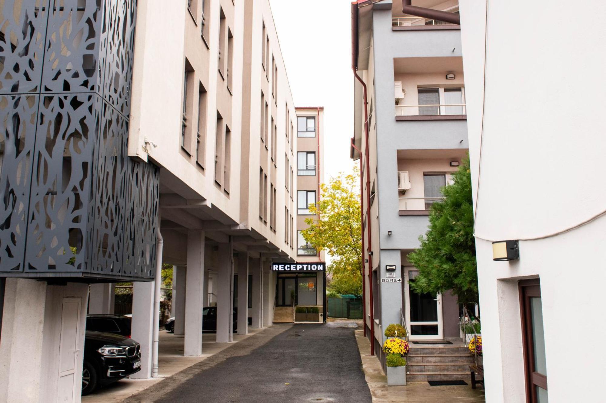 오토페니 Bucharest Airport Accomodation 아파트 호텔 외부 사진