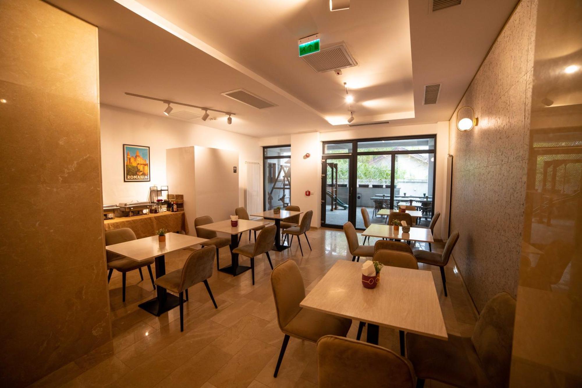 오토페니 Bucharest Airport Accomodation 아파트 호텔 외부 사진
