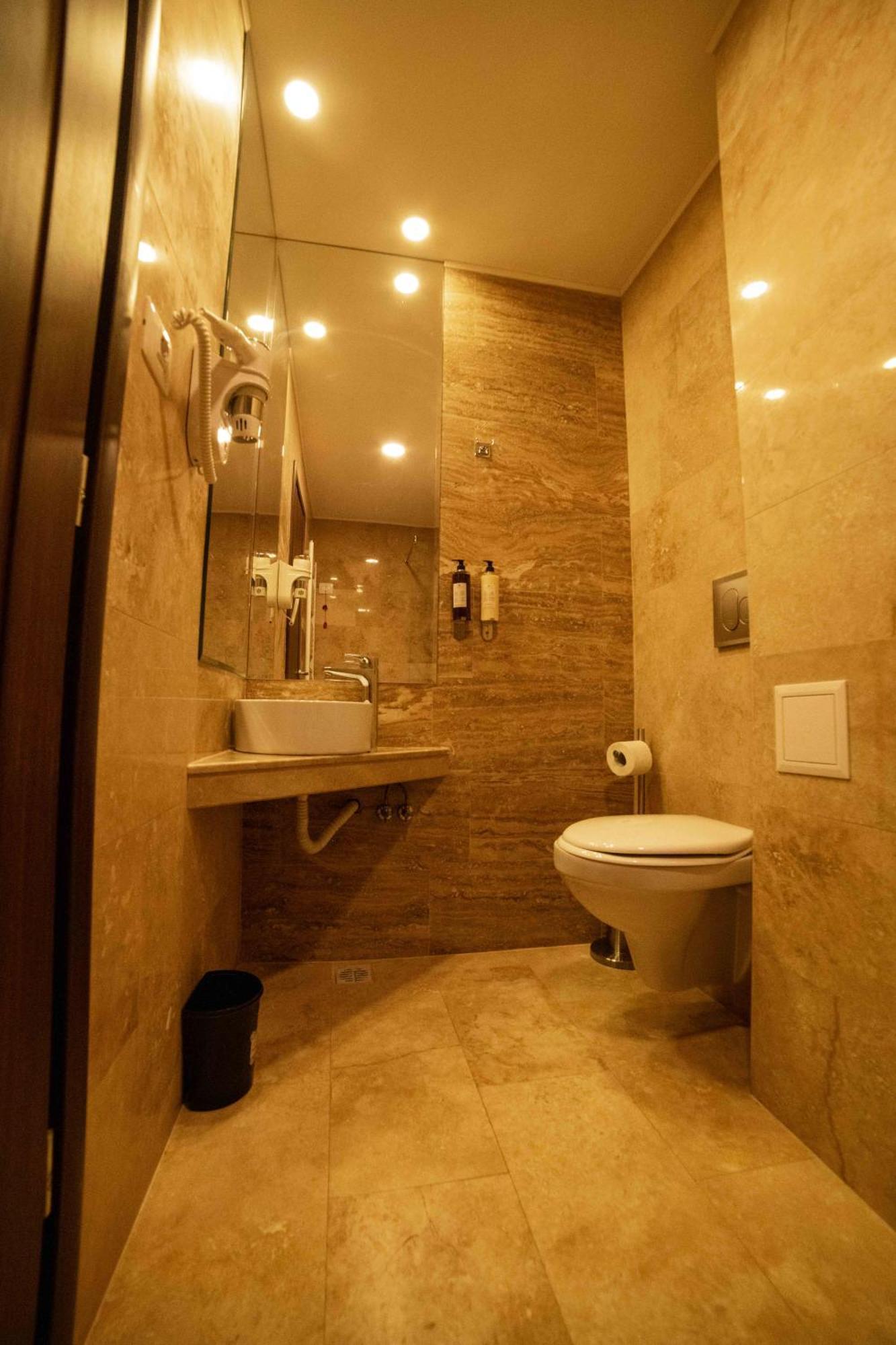오토페니 Bucharest Airport Accomodation 아파트 호텔 외부 사진
