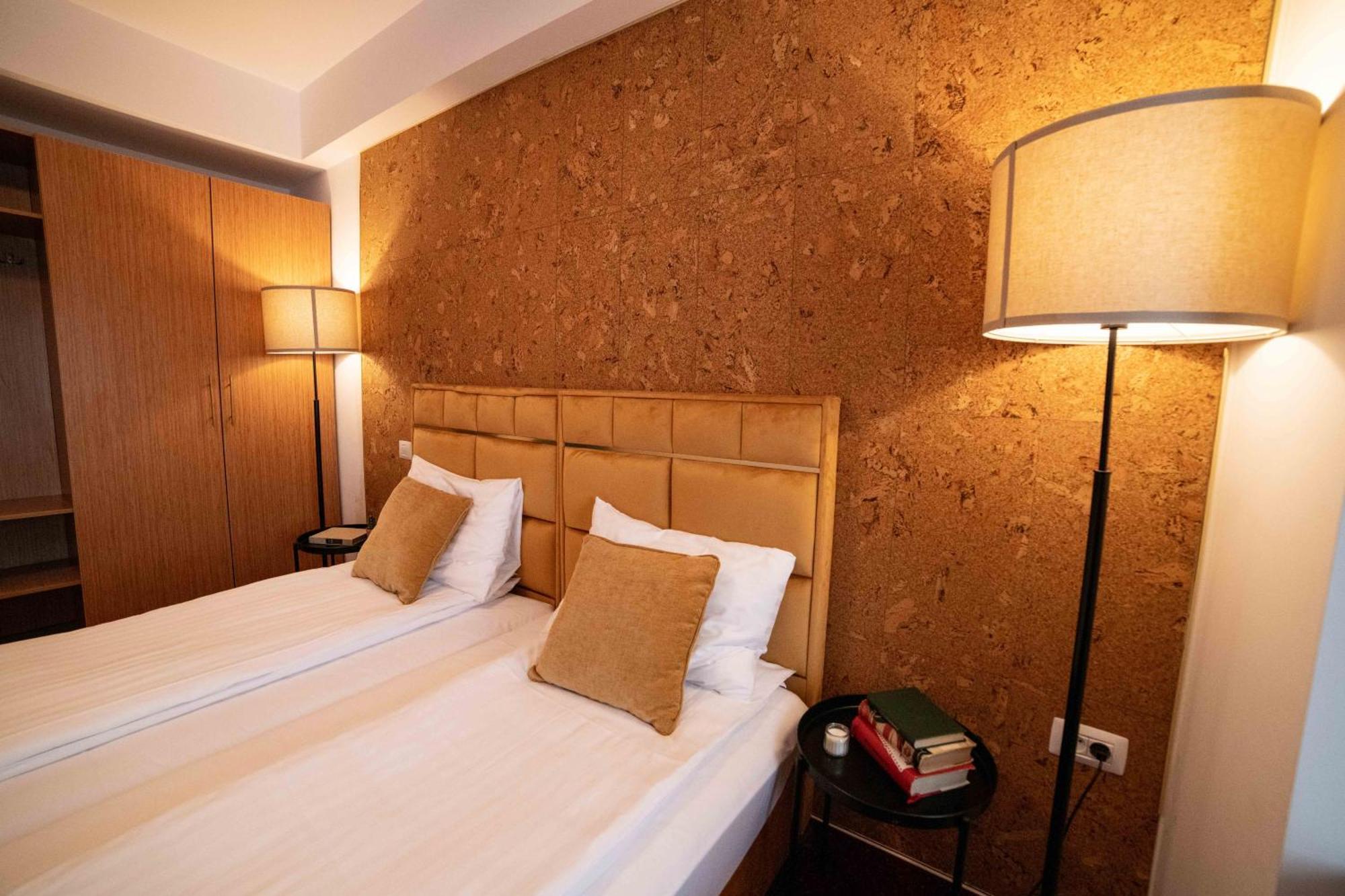 오토페니 Bucharest Airport Accomodation 아파트 호텔 외부 사진