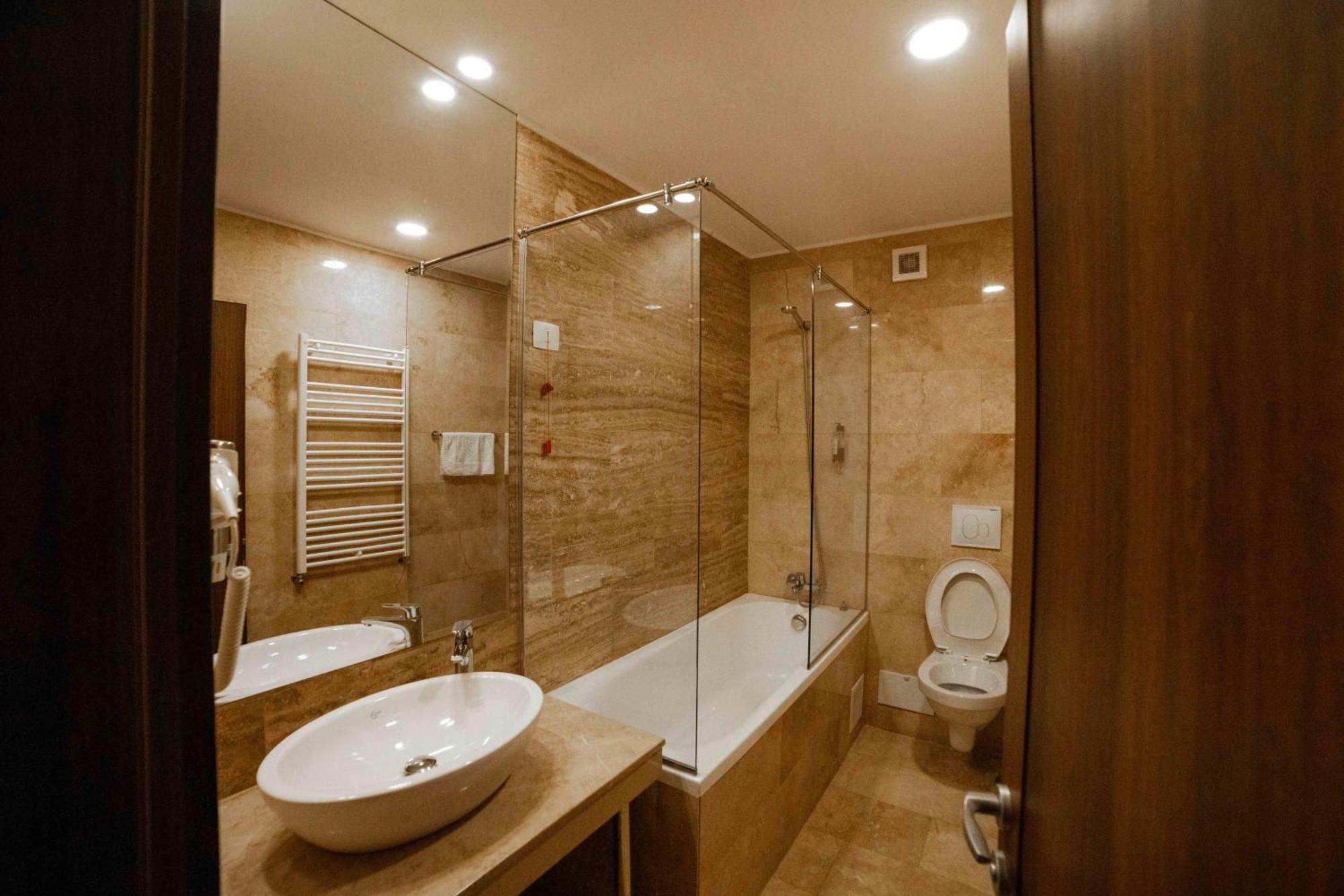 오토페니 Bucharest Airport Accomodation 아파트 호텔 외부 사진