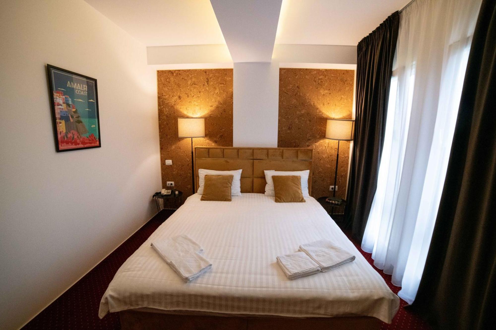오토페니 Bucharest Airport Accomodation 아파트 호텔 외부 사진
