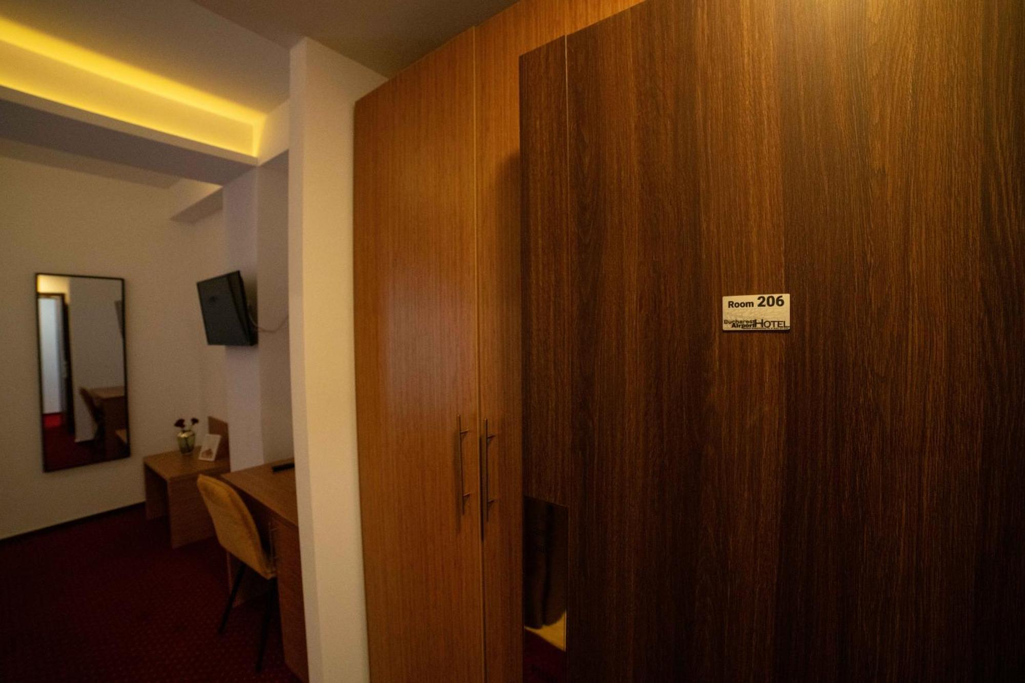 오토페니 Bucharest Airport Accomodation 아파트 호텔 외부 사진