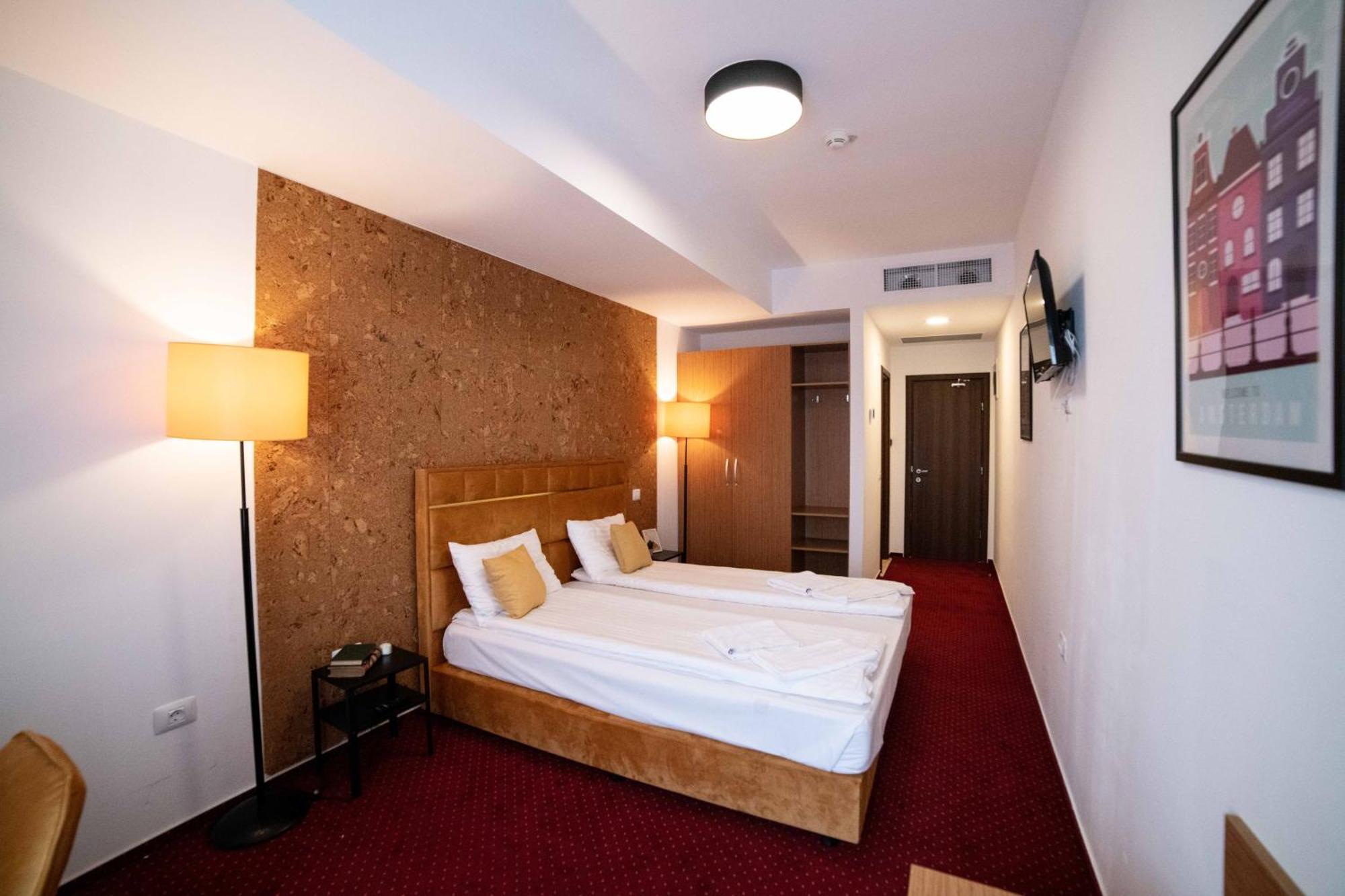 오토페니 Bucharest Airport Accomodation 아파트 호텔 외부 사진