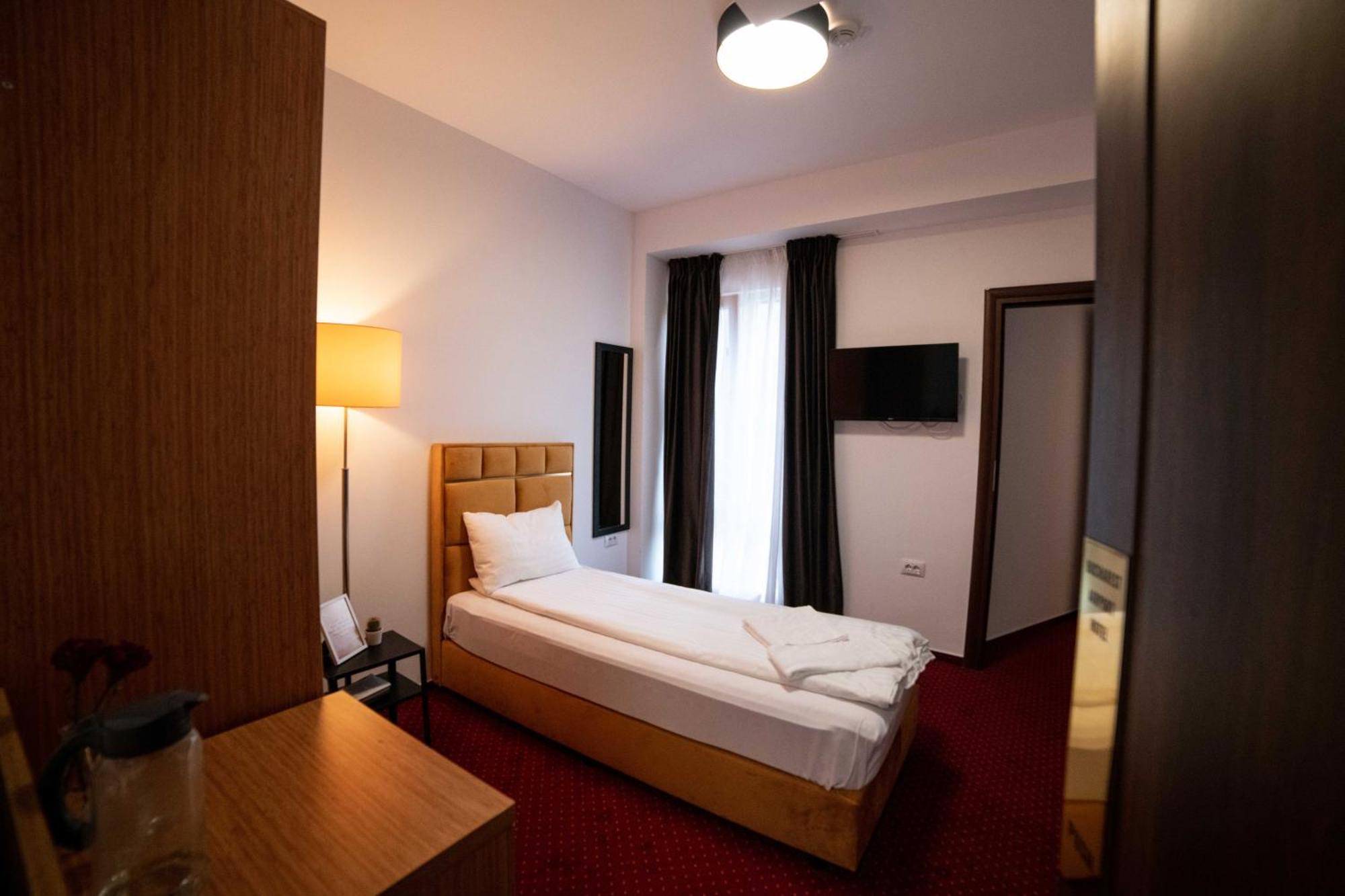 오토페니 Bucharest Airport Accomodation 아파트 호텔 외부 사진