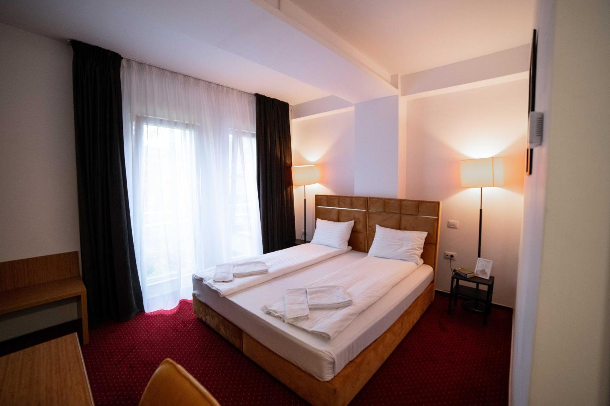 오토페니 Bucharest Airport Accomodation 아파트 호텔 외부 사진
